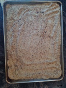 Deja enfriar el pan y guardalo en un recipiente con tapa y escribe la fecha en que hiciste el pan.