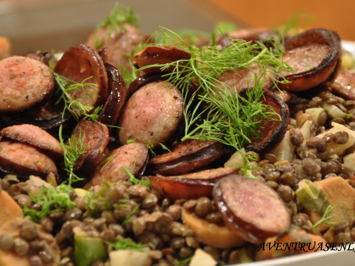 Salchicha en  ensalada de&nbsp;lentejas