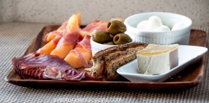 El crujiente de pan es perfecto con carnes frías o pates