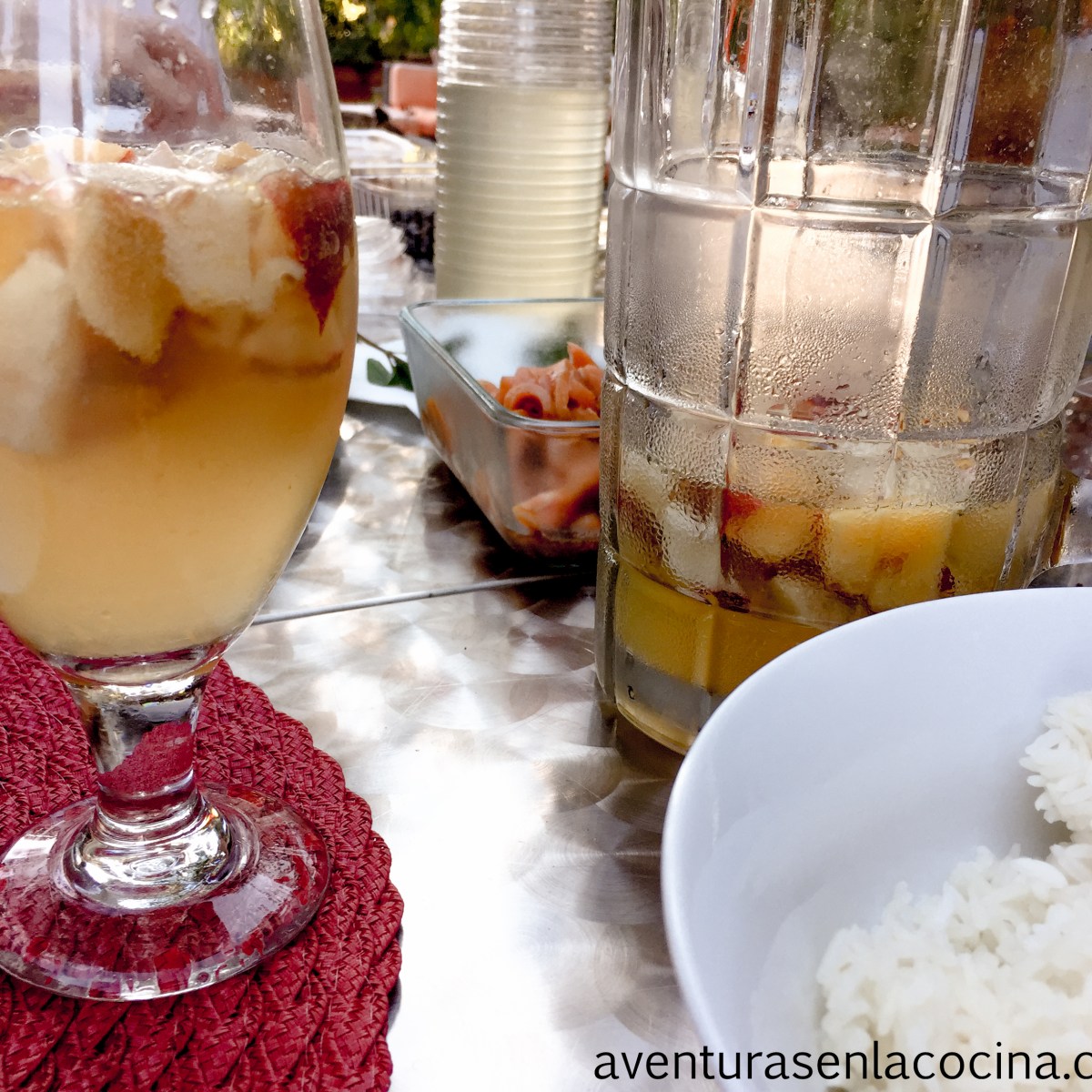 Sangría blanca con&nbsp;durazno