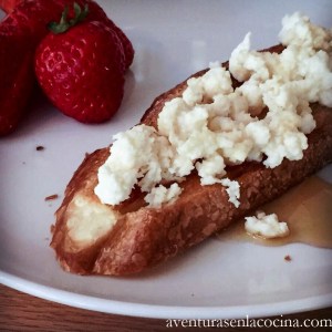 Queso ricotta y miel