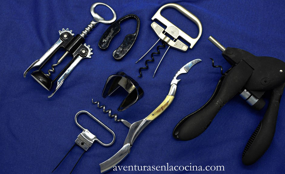 Accesorios para abrir vinos.