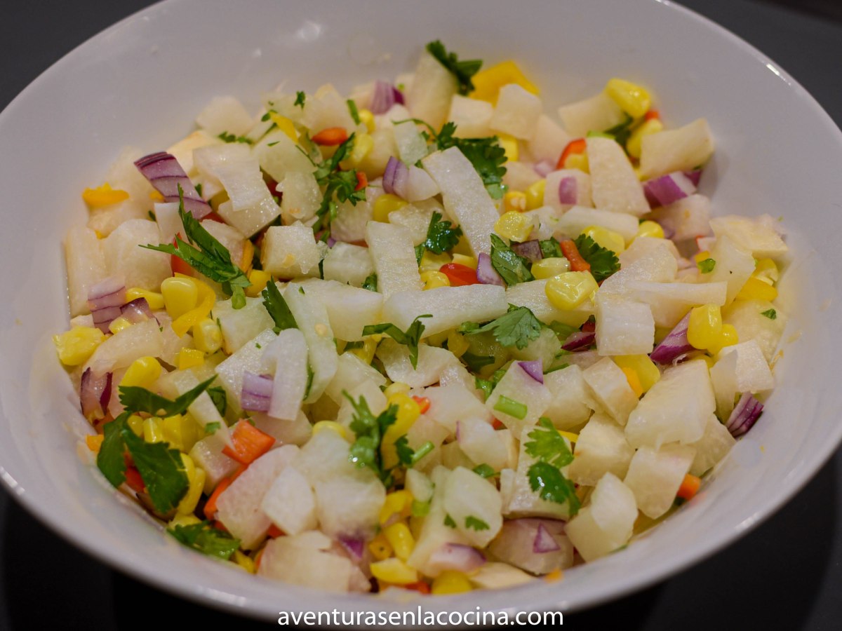 Ensalada de elote y&nbsp;jícama