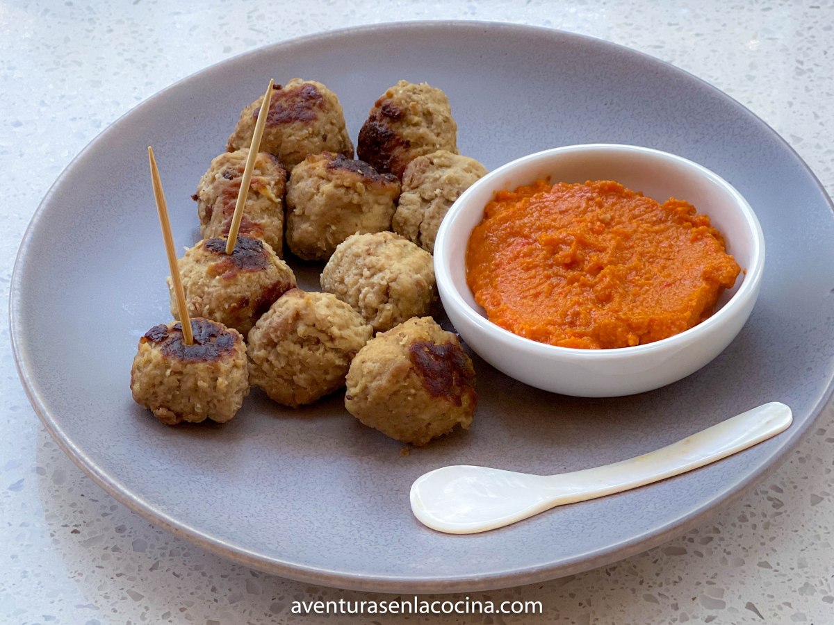 Albóndigas con Salsa&nbsp;Romesco